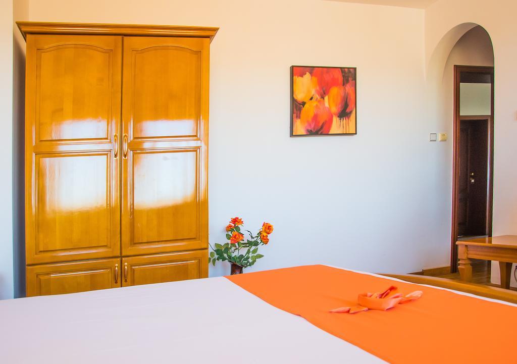 Family Hotel Elegance Arbanasi Habitación foto