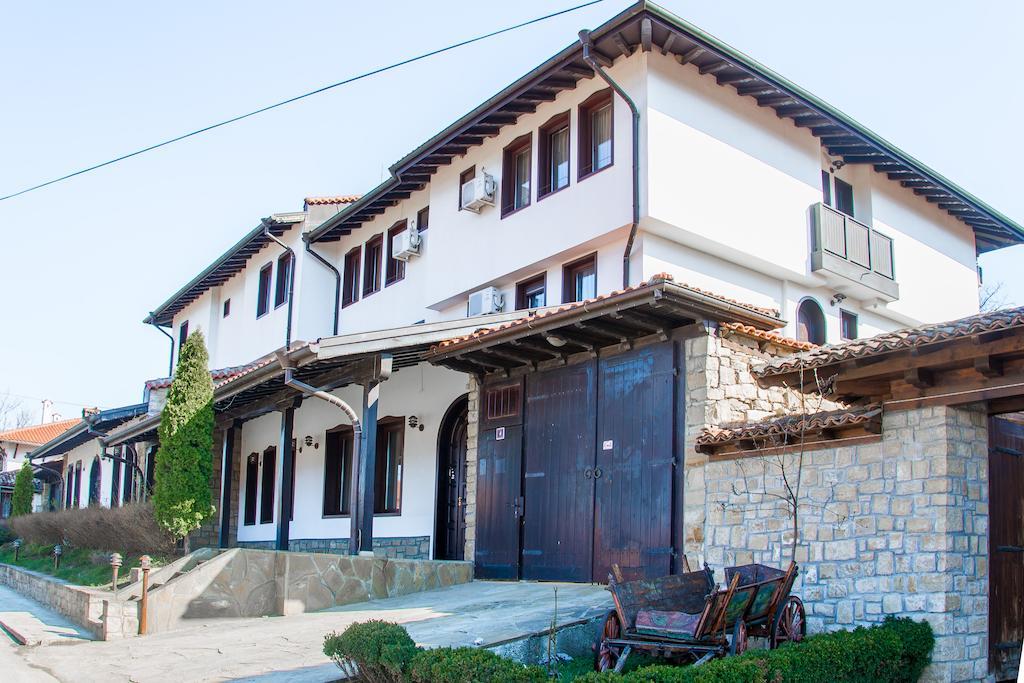 Family Hotel Elegance Arbanasi Exterior foto