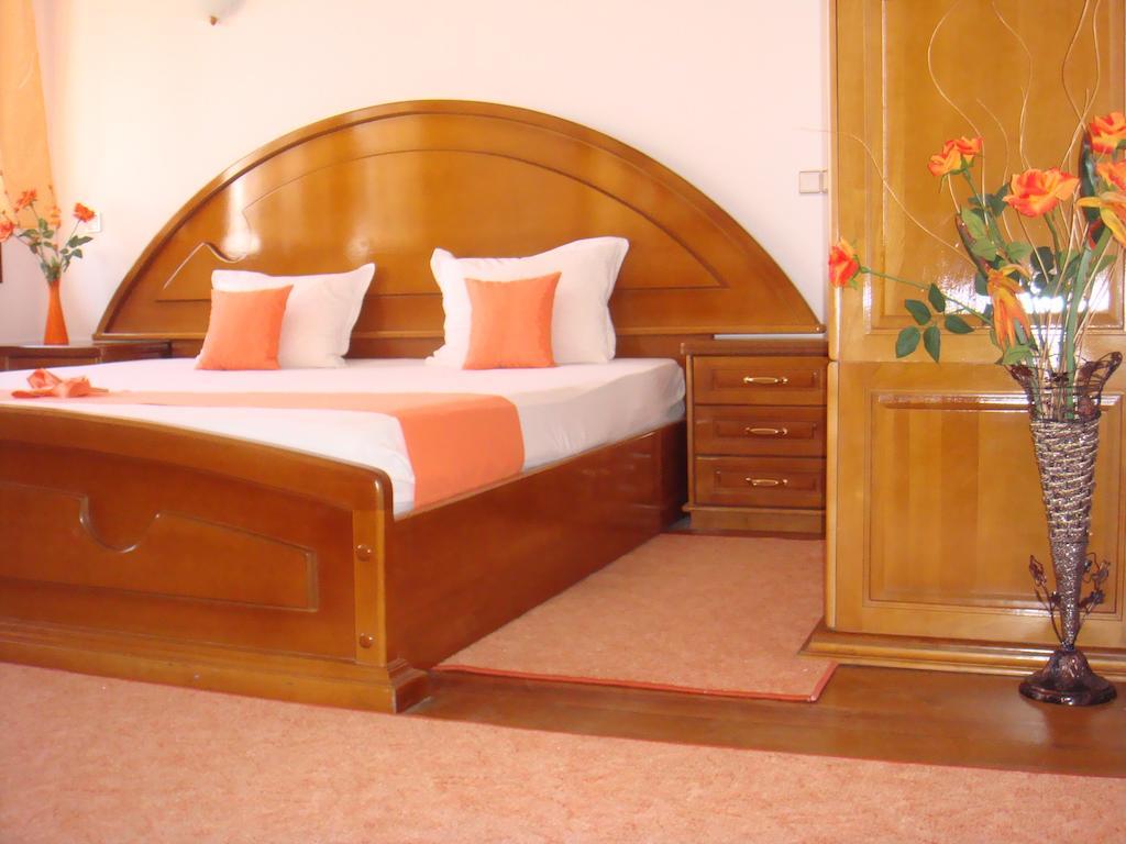 Family Hotel Elegance Arbanasi Habitación foto