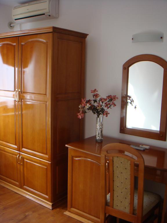 Family Hotel Elegance Arbanasi Habitación foto